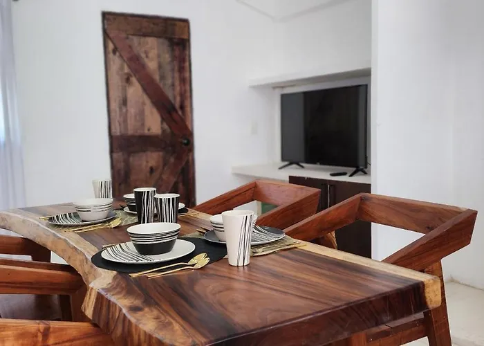 Kin House Downtown Apartment