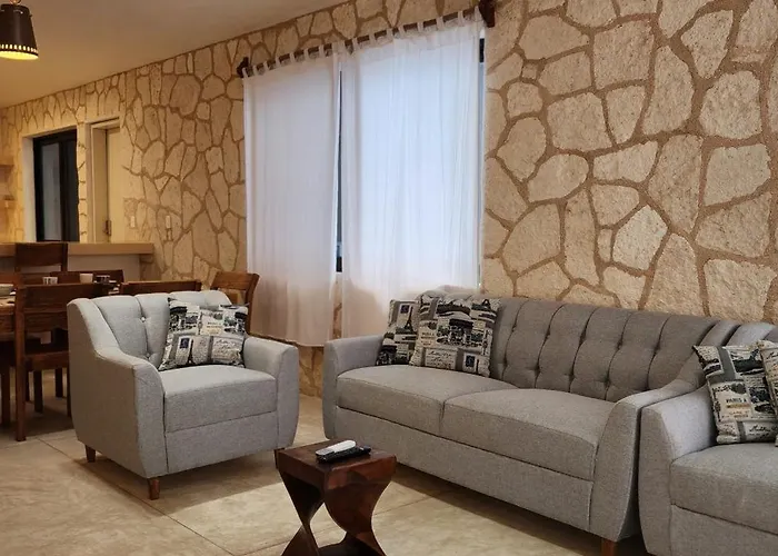 Kin House Downtown Apartment